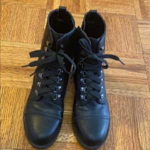 Nine West Wren Combat Boot 7/7.5 M